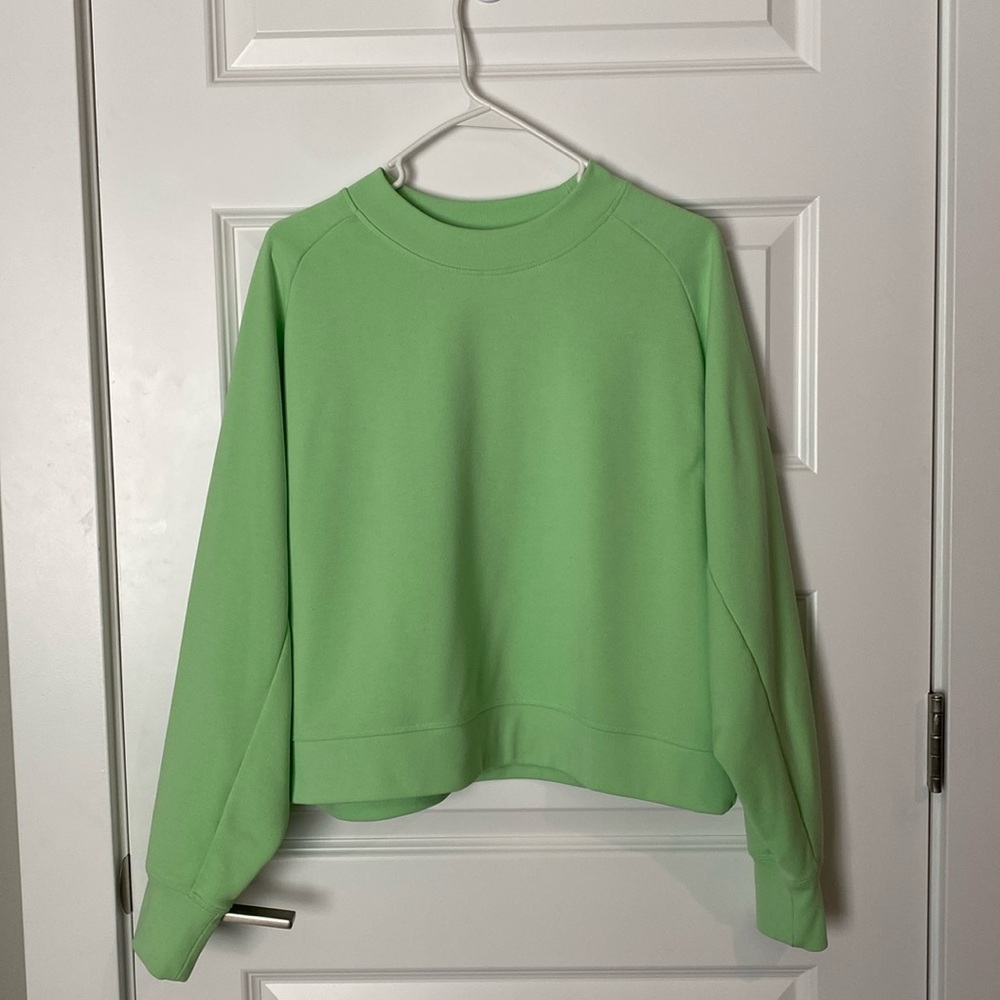 Athleta cropped crewneck